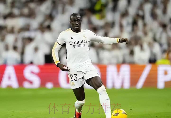 皇马与阿方索-戴维斯达协议只差签字 一月份敲定 皇马与阿方索-戴维斯达协议只差签字 一月份敲定